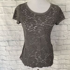 Hollister women S lace front short sleeve scoopneck top w/pocket gray